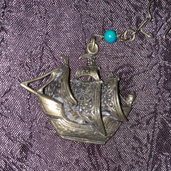 Vintage 925 Sterling Silver Cutter Earrings with Aged Patina Finish - Picture 5 of 11